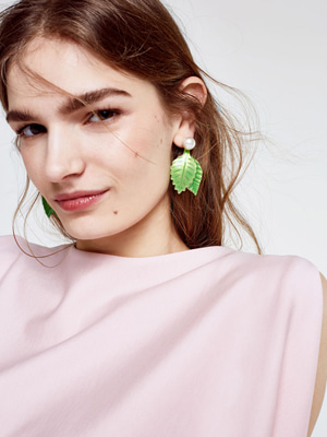 Leaf earrings